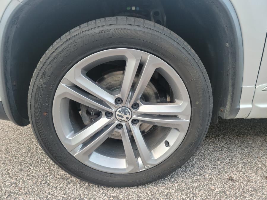 2017 Volkswagen Tiguan 2.0T Sport 4MOTION, available for sale in Philadelphia, Pennsylvania | Eugen's Auto Sales & Repairs. Philadelphia, Pennsylvania 2017 Volkswagen Tiguan 2.0T Sport 4MOTION, available for sale in Philadelphia, Pennsylvania | Eugen's Auto Sales & Repairs. Philadelphia, Pennsylvania