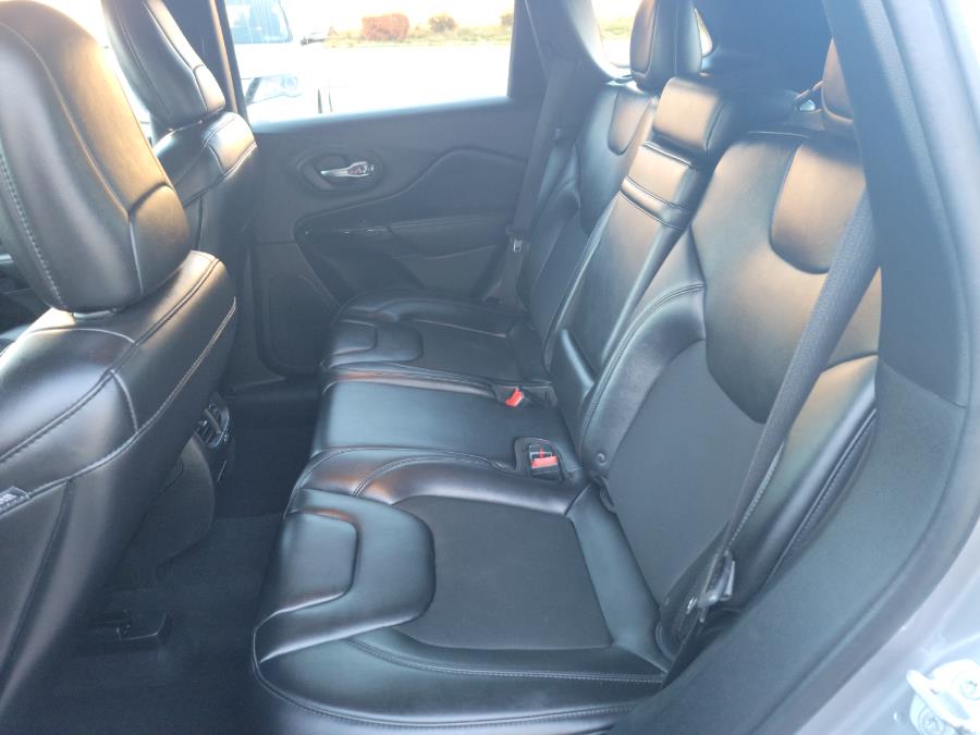 2019 Jeep Cherokee Latitude Plus 4x4, available for sale in Philadelphia, Pennsylvania | Eugen's Auto Sales & Repairs. Philadelphia, Pennsylvania 2019 Jeep Cherokee Latitude Plus 4x4, available for sale in Philadelphia, Pennsylvania | Eugen's Auto Sales & Repairs. Philadelphia, Pennsylvania