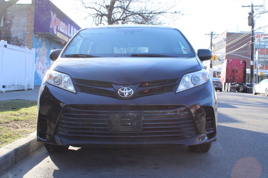 2019 Toyota Sienna L FWD 7-Passenger (Natl), available for sale in BROOKLYN, New York | Deals on Wheels International Auto. BROOKLYN, New York 2019 Toyota Sienna L FWD 7-Passenger (Natl), available for sale in BROOKLYN, New York | Deals on Wheels International Auto. BROOKLYN, New York