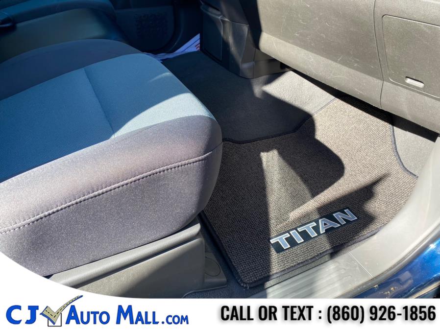 2006 Nissan Titan SE King Cab 4WD, available for sale in Bristol, Connecticut | CJ Auto Mall. Bristol, Connecticut 2006 Nissan Titan SE King Cab 4WD, available for sale in Bristol, Connecticut | CJ Auto Mall. Bristol, Connecticut