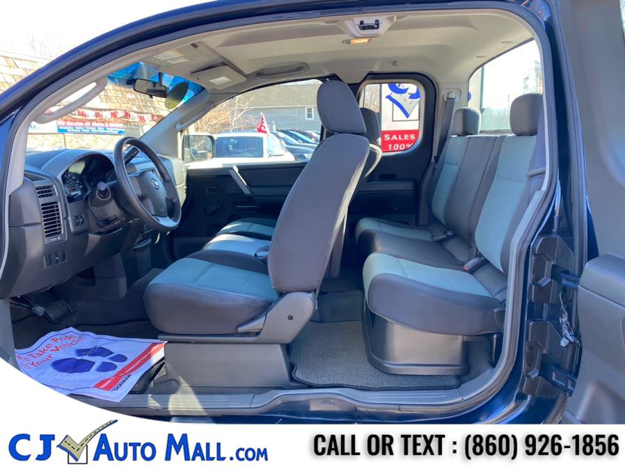 2006 Nissan Titan SE King Cab 4WD, available for sale in Bristol, Connecticut | CJ Auto Mall. Bristol, Connecticut 2006 Nissan Titan SE King Cab 4WD, available for sale in Bristol, Connecticut | CJ Auto Mall. Bristol, Connecticut