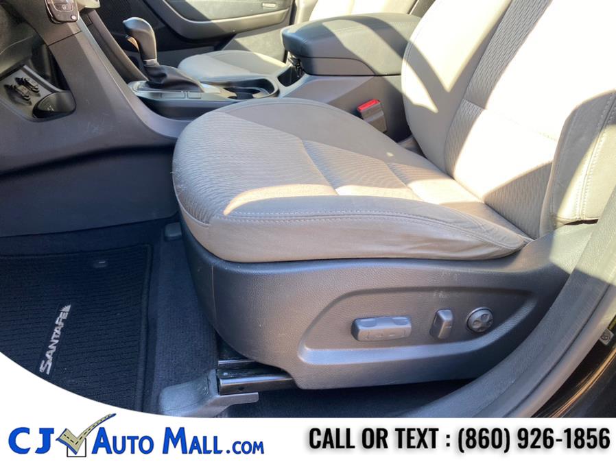 2017 Hyundai Santa Fe SE 3.3L Auto AWD, available for sale in Bristol, Connecticut | CJ Auto Mall. Bristol, Connecticut 2017 Hyundai Santa Fe SE 3.3L Auto AWD, available for sale in Bristol, Connecticut | CJ Auto Mall. Bristol, Connecticut