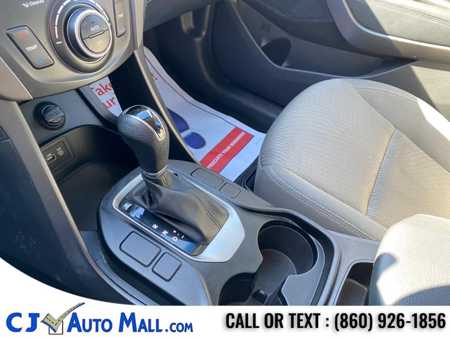 2017 Hyundai Santa Fe SE 3.3L Auto AWD, available for sale in Bristol, Connecticut | CJ Auto Mall. Bristol, Connecticut 2017 Hyundai Santa Fe SE 3.3L Auto AWD, available for sale in Bristol, Connecticut | CJ Auto Mall. Bristol, Connecticut