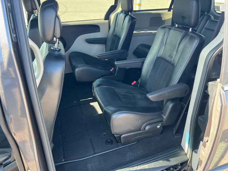 2017 Dodge Grand Caravan SXT Wagon, available for sale in Kissimmee, Florida | Central florida Auto Trader. Kissimmee, Florida 2017 Dodge Grand Caravan SXT Wagon, available for sale in Kissimmee, Florida | Central florida Auto Trader. Kissimmee, Florida
