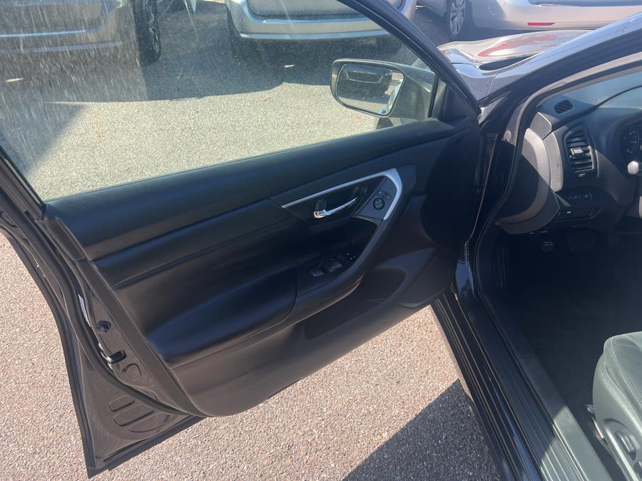 2015 Nissan Altima 4dr Sdn I4 2.5 S, available for sale in Kissimmee, Florida | Central florida Auto Trader. Kissimmee, Florida 2015 Nissan Altima 4dr Sdn I4 2.5 S, available for sale in Kissimmee, Florida | Central florida Auto Trader. Kissimmee, Florida