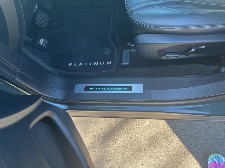 2016 Ford Explorer 4WD 4dr Platinum, available for sale in Old Saybrook, Connecticut | Saybrook Auto Barn. Old Saybrook, Connecticut 2016 Ford Explorer 4WD 4dr Platinum, available for sale in Old Saybrook, Connecticut | Saybrook Auto Barn. Old Saybrook, Connecticut