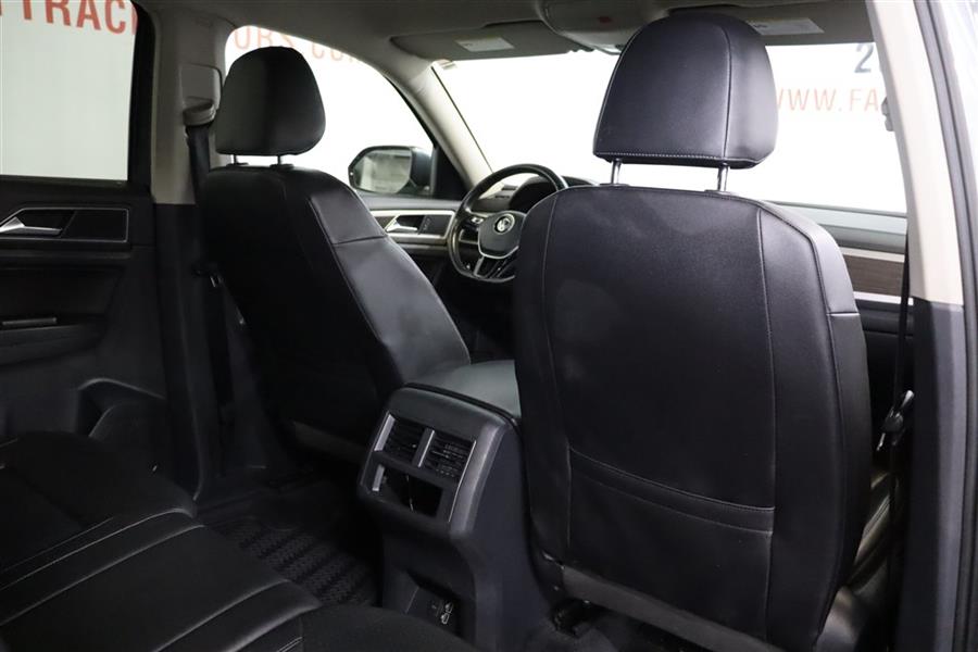 2018 Volkswagen Atlas SE, available for sale in Paterson, New Jersey | Fast Track Motors. Paterson, New Jersey 2018 Volkswagen Atlas SE, available for sale in Paterson, New Jersey | Fast Track Motors. Paterson, New Jersey