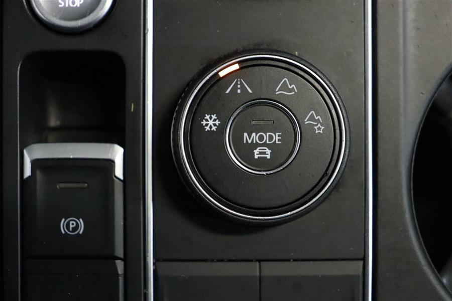 2018 Volkswagen Atlas SE, available for sale in Paterson, New Jersey | Fast Track Motors. Paterson, New Jersey 2018 Volkswagen Atlas SE, available for sale in Paterson, New Jersey | Fast Track Motors. Paterson, New Jersey