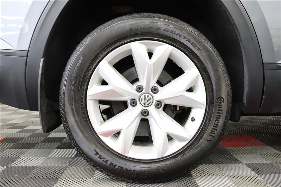 2018 Volkswagen Atlas SE, available for sale in Paterson, New Jersey | Fast Track Motors. Paterson, New Jersey 2018 Volkswagen Atlas SE, available for sale in Paterson, New Jersey | Fast Track Motors. Paterson, New Jersey