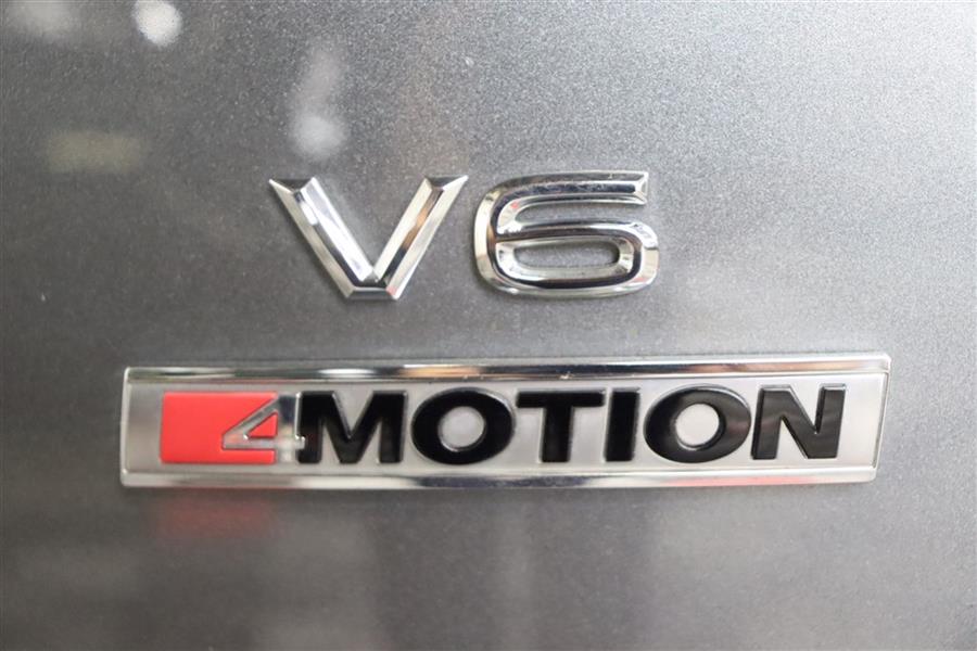 2018 Volkswagen Atlas SE, available for sale in Paterson, New Jersey | Fast Track Motors. Paterson, New Jersey 2018 Volkswagen Atlas SE, available for sale in Paterson, New Jersey | Fast Track Motors. Paterson, New Jersey