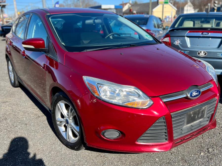 2014 Ford Focus 5dr HB SE, available for sale in Wallingford, Connecticut | Wallingford Auto Center LLC. Wallingford, Connecticut 2014 Ford Focus 5dr HB SE, available for sale in Wallingford, Connecticut | Wallingford Auto Center LLC. Wallingford, Connecticut