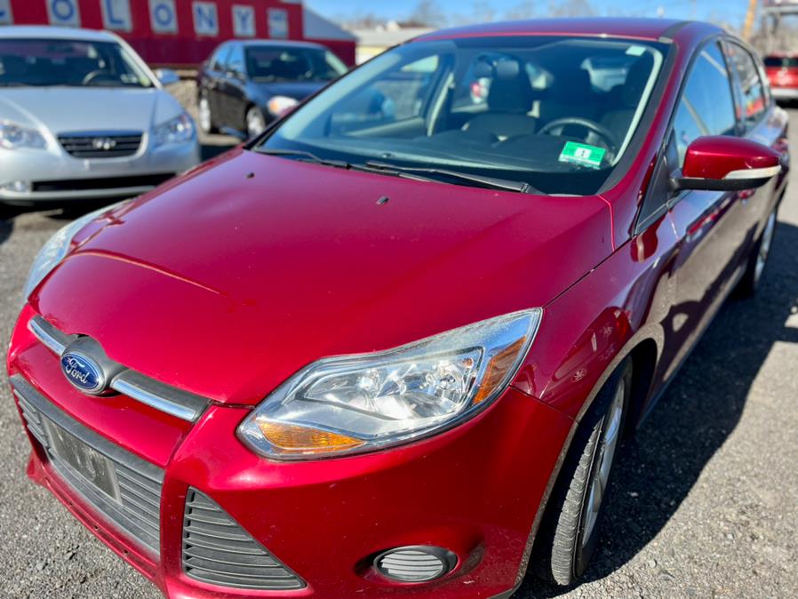 2014 Ford Focus 5dr HB SE, available for sale in Wallingford, Connecticut | Wallingford Auto Center LLC. Wallingford, Connecticut 2014 Ford Focus 5dr HB SE, available for sale in Wallingford, Connecticut | Wallingford Auto Center LLC. Wallingford, Connecticut