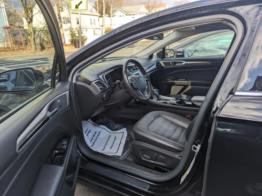 2016 Ford Fusion 4dr Sdn SE FWD, available for sale in Melrose, Massachusetts | Melrose Auto Gallery. Melrose, Massachusetts 2016 Ford Fusion 4dr Sdn SE FWD, available for sale in Melrose, Massachusetts | Melrose Auto Gallery. Melrose, Massachusetts