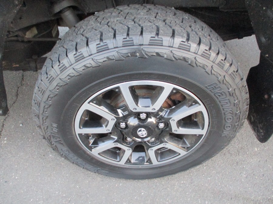 2010 Toyota Tundra 4WD Truck Dbl 5.7L V8 6-Spd AT (Natl), available for sale in Suffield, Connecticut | Suffield Auto LLC. Suffield, Connecticut 2010 Toyota Tundra 4WD Truck Dbl 5.7L V8 6-Spd AT (Natl), available for sale in Suffield, Connecticut | Suffield Auto LLC. Suffield, Connecticut