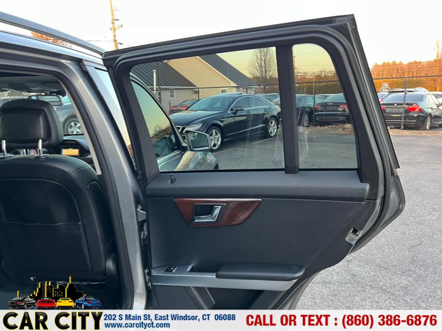 2011 Mercedes-Benz GLK-Class 4MATIC 4dr GLK350, available for sale in East Windsor, Connecticut | Car City LLC. East Windsor, Connecticut 2011 Mercedes-Benz GLK-Class 4MATIC 4dr GLK350, available for sale in East Windsor, Connecticut | Car City LLC. East Windsor, Connecticut