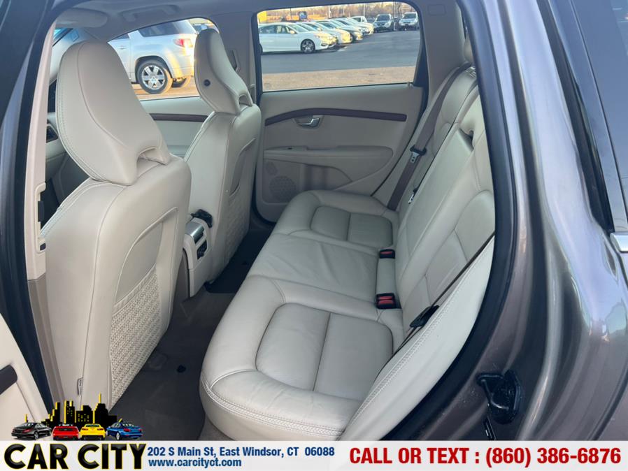 2011 Volvo XC70 4dr Wgn 3.2L AWD w/Moonroof, available for sale in East Windsor, Connecticut | Car City LLC. East Windsor, Connecticut 2011 Volvo XC70 4dr Wgn 3.2L AWD w/Moonroof, available for sale in East Windsor, Connecticut | Car City LLC. East Windsor, Connecticut