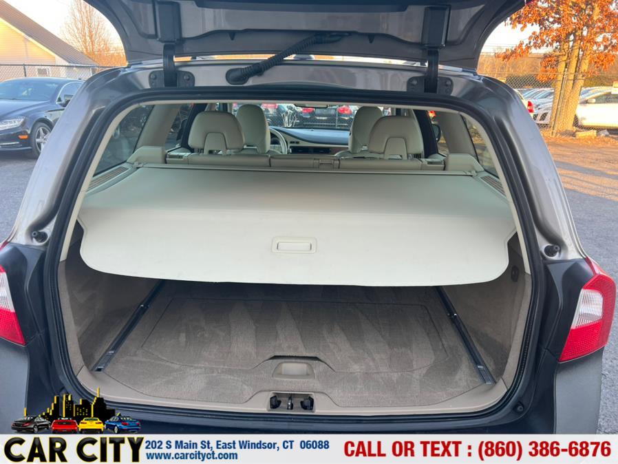 2011 Volvo XC70 4dr Wgn 3.2L AWD w/Moonroof, available for sale in East Windsor, Connecticut | Car City LLC. East Windsor, Connecticut 2011 Volvo XC70 4dr Wgn 3.2L AWD w/Moonroof, available for sale in East Windsor, Connecticut | Car City LLC. East Windsor, Connecticut