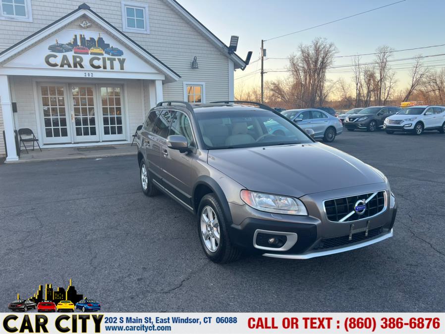 2011 Volvo XC70 4dr Wgn 3.2L AWD w/Moonroof, available for sale in East Windsor, Connecticut | Car City LLC. East Windsor, Connecticut 2011 Volvo XC70 4dr Wgn 3.2L AWD w/Moonroof, available for sale in East Windsor, Connecticut | Car City LLC. East Windsor, Connecticut