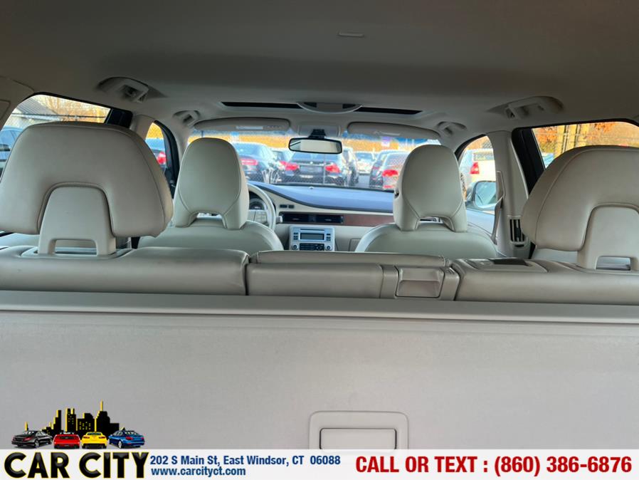 2011 Volvo XC70 4dr Wgn 3.2L AWD w/Moonroof, available for sale in East Windsor, Connecticut | Car City LLC. East Windsor, Connecticut 2011 Volvo XC70 4dr Wgn 3.2L AWD w/Moonroof, available for sale in East Windsor, Connecticut | Car City LLC. East Windsor, Connecticut