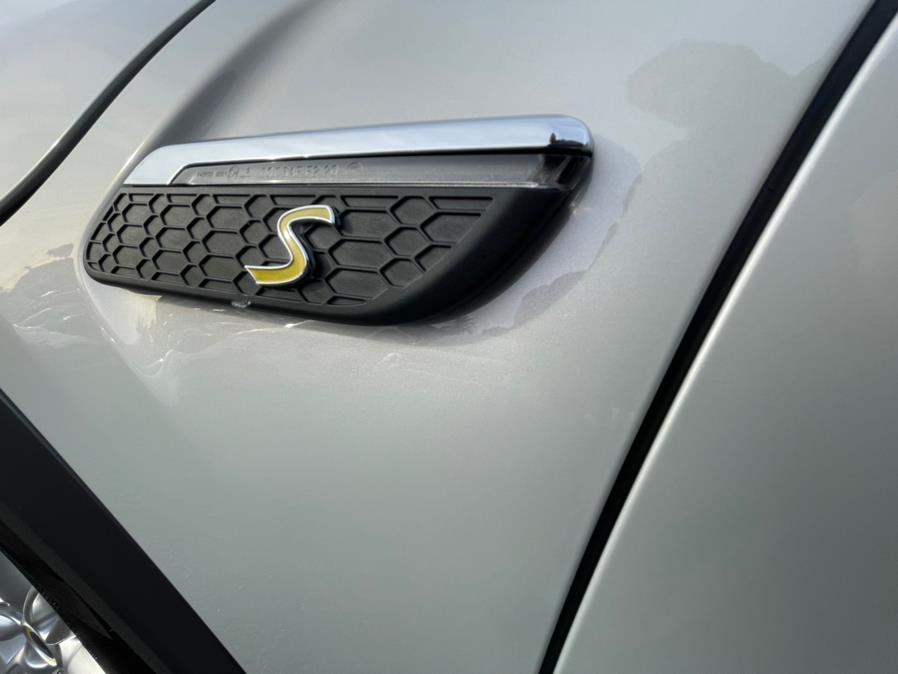 2022 MINI COOPER SE Signature Plus Trim, available for sale in Daly City, California | Green Light Auto Wholesale. Daly City, California 2022 MINI COOPER SE Signature Plus Trim, available for sale in Daly City, California | Green Light Auto Wholesale. Daly City, California
