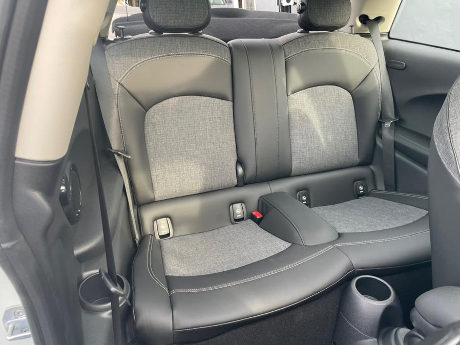 2022 MINI COOPER SE Signature Plus Trim, available for sale in Daly City, California | Green Light Auto Wholesale. Daly City, California 2022 MINI COOPER SE Signature Plus Trim, available for sale in Daly City, California | Green Light Auto Wholesale. Daly City, California