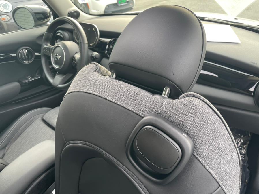 2022 MINI COOPER SE Signature Plus Trim, available for sale in Daly City, California | Green Light Auto Wholesale. Daly City, California 2022 MINI COOPER SE Signature Plus Trim, available for sale in Daly City, California | Green Light Auto Wholesale. Daly City, California