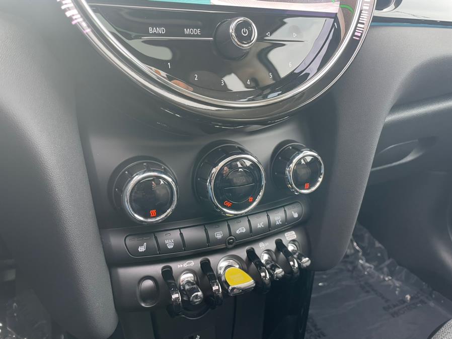 2022 MINI COOPER SE Signature Plus Trim, available for sale in Daly City, California | Green Light Auto Wholesale. Daly City, California 2022 MINI COOPER SE Signature Plus Trim, available for sale in Daly City, California | Green Light Auto Wholesale. Daly City, California