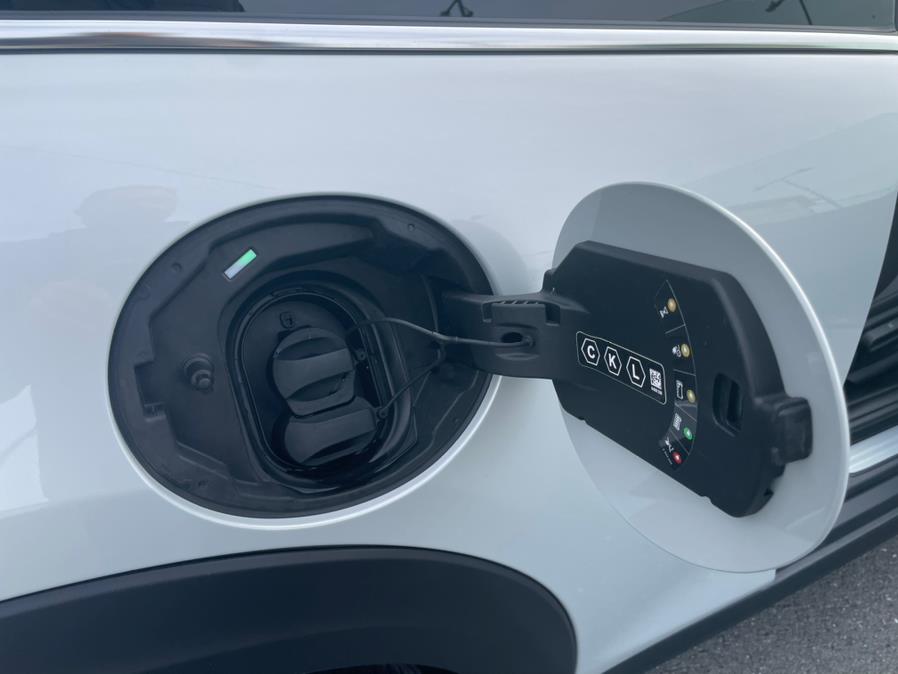 2022 MINI COOPER SE Signature Plus Trim, available for sale in Daly City, California | Green Light Auto Wholesale. Daly City, California 2022 MINI COOPER SE Signature Plus Trim, available for sale in Daly City, California | Green Light Auto Wholesale. Daly City, California