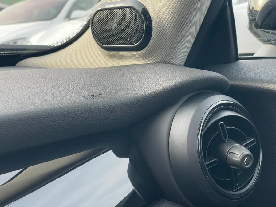 2022 MINI COOPER SE Signature Plus Trim, available for sale in Daly City, California | Green Light Auto Wholesale. Daly City, California 2022 MINI COOPER SE Signature Plus Trim, available for sale in Daly City, California | Green Light Auto Wholesale. Daly City, California