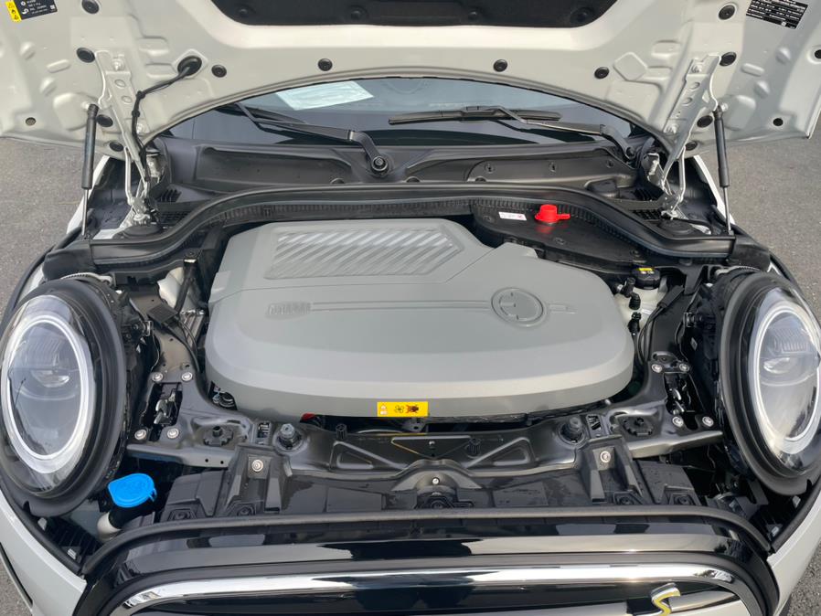 2022 MINI COOPER SE Signature Plus Trim, available for sale in Daly City, California | Green Light Auto Wholesale. Daly City, California 2022 MINI COOPER SE Signature Plus Trim, available for sale in Daly City, California | Green Light Auto Wholesale. Daly City, California