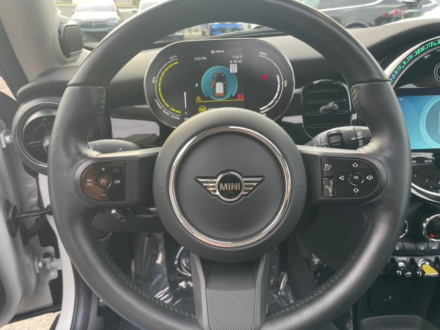2022 MINI COOPER SE Signature Plus Trim, available for sale in Daly City, California | Green Light Auto Wholesale. Daly City, California 2022 MINI COOPER SE Signature Plus Trim, available for sale in Daly City, California | Green Light Auto Wholesale. Daly City, California