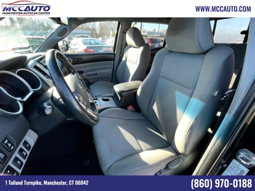 2013 Toyota Tacoma 4WD Double Cab V6 AT, available for sale in Manchester, Connecticut | Manchester Autocar Center. Manchester, Connecticut 2013 Toyota Tacoma 4WD Double Cab V6 AT, available for sale in Manchester, Connecticut | Manchester Autocar Center. Manchester, Connecticut