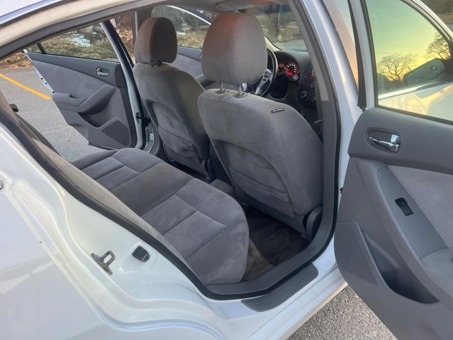 2009 Nissan Altima 4dr Sdn I4 CVT 2.5 SL, available for sale in Swansea, Massachusetts | Gas On The Run. Swansea, Massachusetts 2009 Nissan Altima 4dr Sdn I4 CVT 2.5 SL, available for sale in Swansea, Massachusetts | Gas On The Run. Swansea, Massachusetts