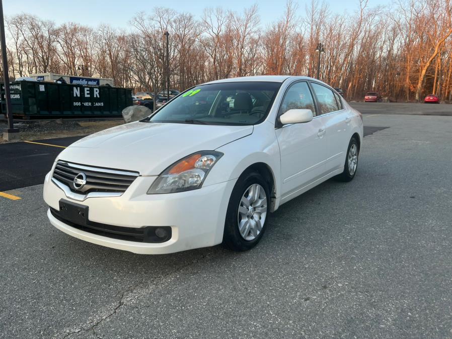 2009 Nissan Altima 4dr Sdn I4 CVT 2.5 SL, available for sale in Swansea, Massachusetts | Gas On The Run. Swansea, Massachusetts 2009 Nissan Altima 4dr Sdn I4 CVT 2.5 SL, available for sale in Swansea, Massachusetts | Gas On The Run. Swansea, Massachusetts