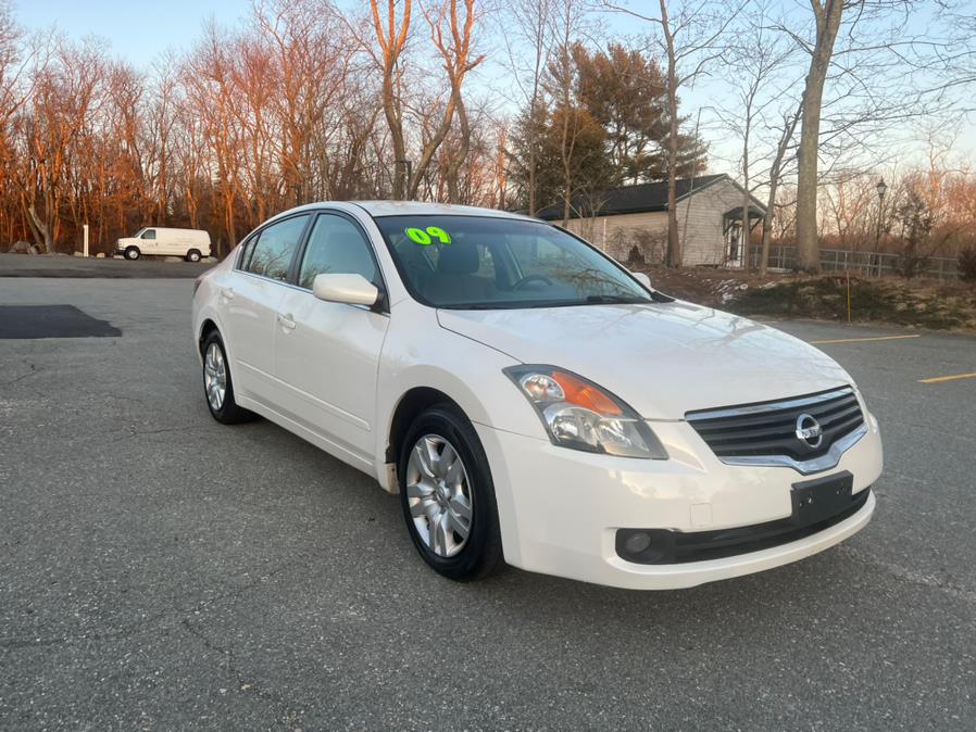 2009 Nissan Altima 4dr Sdn I4 CVT 2.5 SL, available for sale in Swansea, Massachusetts | Gas On The Run. Swansea, Massachusetts 2009 Nissan Altima 4dr Sdn I4 CVT 2.5 SL, available for sale in Swansea, Massachusetts | Gas On The Run. Swansea, Massachusetts