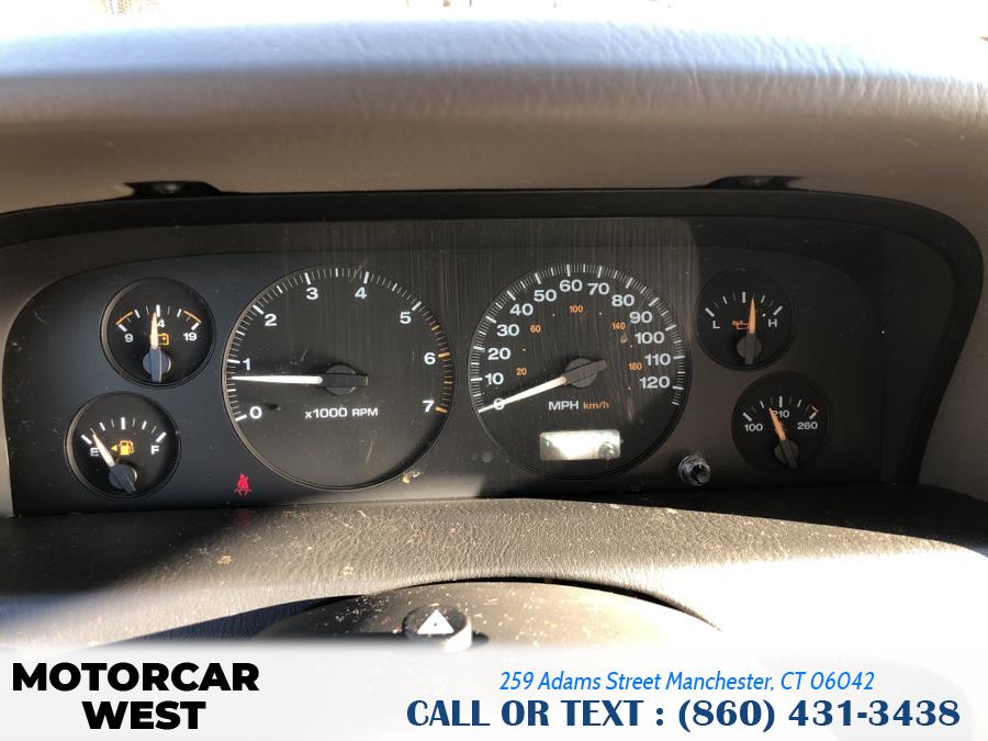 2004 Jeep Grand Cherokee 4dr Laredo 4WD, available for sale in Manchester, Connecticut | Motorcar West. Manchester, Connecticut 2004 Jeep Grand Cherokee 4dr Laredo 4WD, available for sale in Manchester, Connecticut | Motorcar West. Manchester, Connecticut