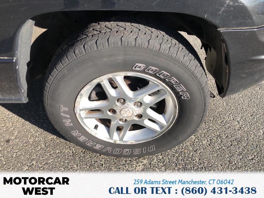 2004 Jeep Grand Cherokee 4dr Laredo 4WD, available for sale in Manchester, Connecticut | Motorcar West. Manchester, Connecticut 2004 Jeep Grand Cherokee 4dr Laredo 4WD, available for sale in Manchester, Connecticut | Motorcar West. Manchester, Connecticut