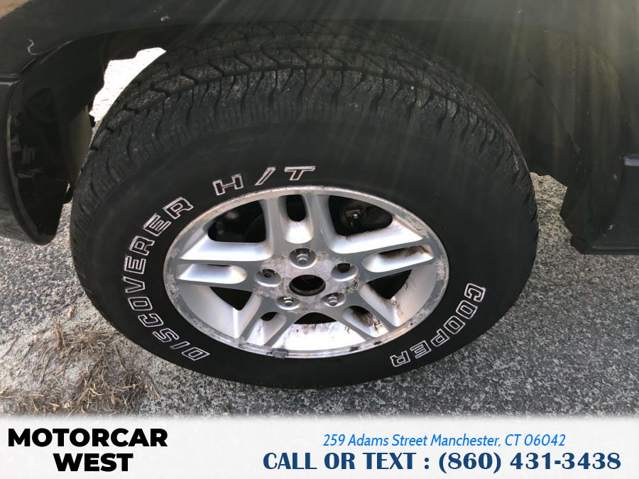 2004 Jeep Grand Cherokee 4dr Laredo 4WD, available for sale in Manchester, Connecticut | Motorcar West. Manchester, Connecticut 2004 Jeep Grand Cherokee 4dr Laredo 4WD, available for sale in Manchester, Connecticut | Motorcar West. Manchester, Connecticut