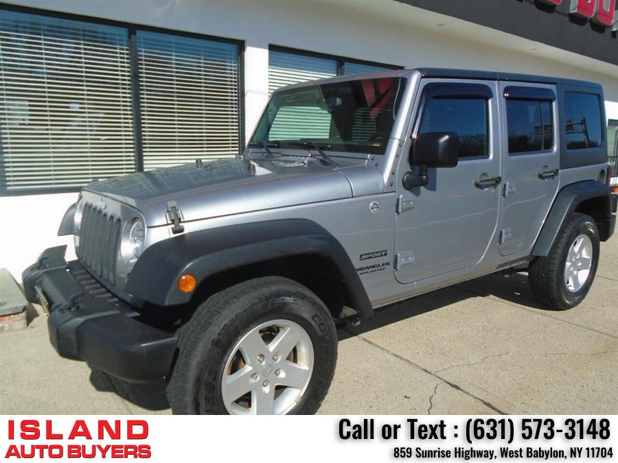 2015 Jeep Wrangler Unlimited Sport 4x4 4dr SUV, available for sale in West Babylon, New York | Island Auto Buyers. West Babylon, New York 2015 Jeep Wrangler Unlimited Sport 4x4 4dr SUV, available for sale in West Babylon, New York | Island Auto Buyers. West Babylon, New York
