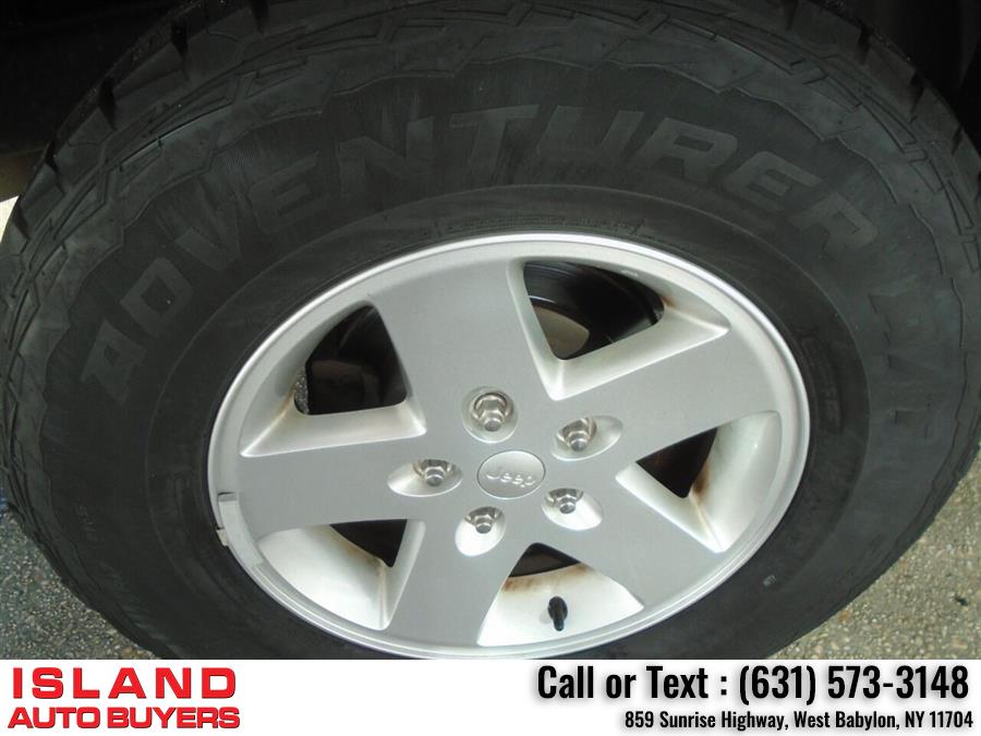 2015 Jeep Wrangler Unlimited Sport 4x4 4dr SUV, available for sale in West Babylon, New York | Island Auto Buyers. West Babylon, New York 2015 Jeep Wrangler Unlimited Sport 4x4 4dr SUV, available for sale in West Babylon, New York | Island Auto Buyers. West Babylon, New York
