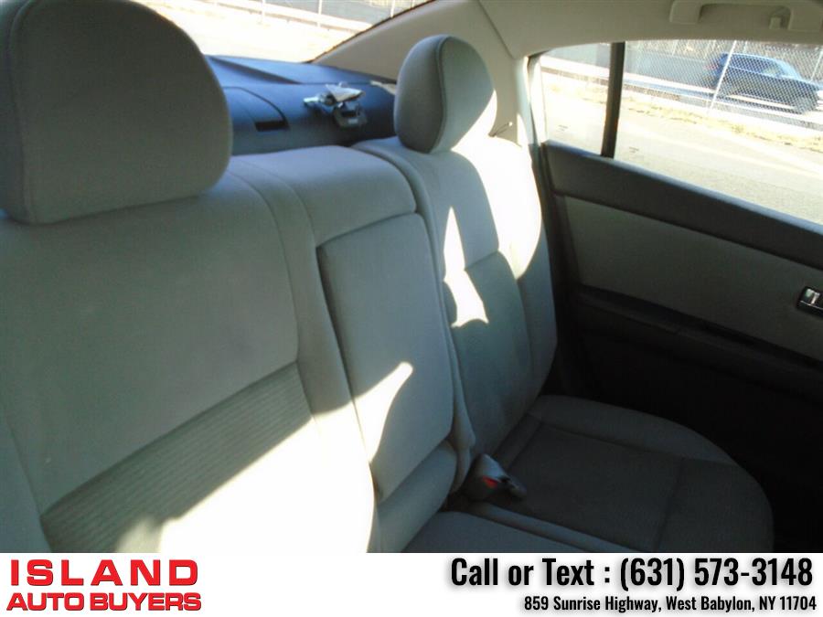 2010 Nissan Sentra 2.0 SR 4dr Sedan, available for sale in West Babylon, New York | Island Auto Buyers. West Babylon, New York 2010 Nissan Sentra 2.0 SR 4dr Sedan, available for sale in West Babylon, New York | Island Auto Buyers. West Babylon, New York