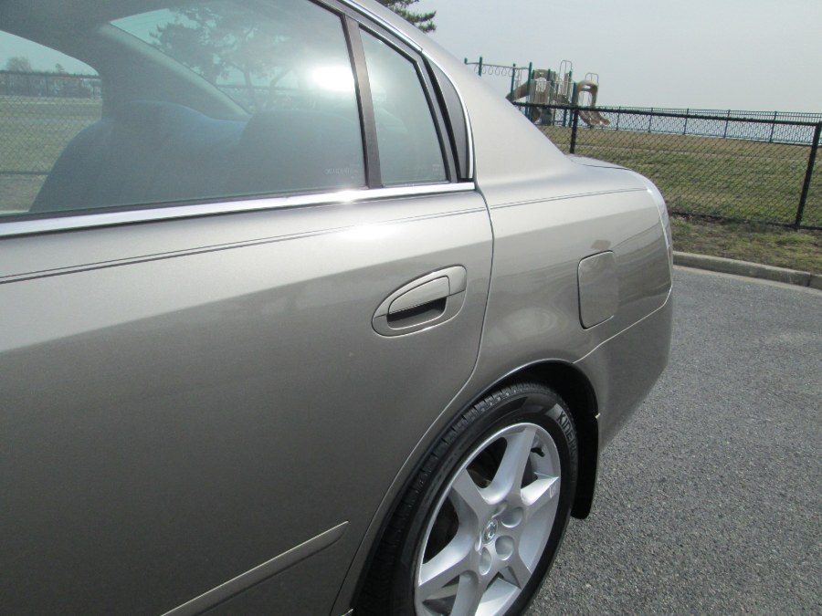 2003 Nissan Altima 4dr Sdn SE Auto, available for sale in Massapequa, New York | South Shore Auto Brokers & Sales. Massapequa, New York 2003 Nissan Altima 4dr Sdn SE Auto, available for sale in Massapequa, New York | South Shore Auto Brokers & Sales. Massapequa, New York