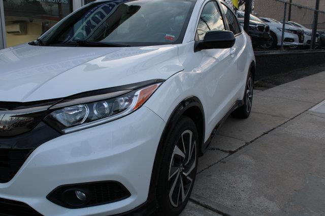 2019 Honda Hr-v Sport, available for sale in Elmont, New York | NY Luxury Motors. Elmont, New York 2019 Honda Hr-v Sport, available for sale in Elmont, New York | NY Luxury Motors. Elmont, New York