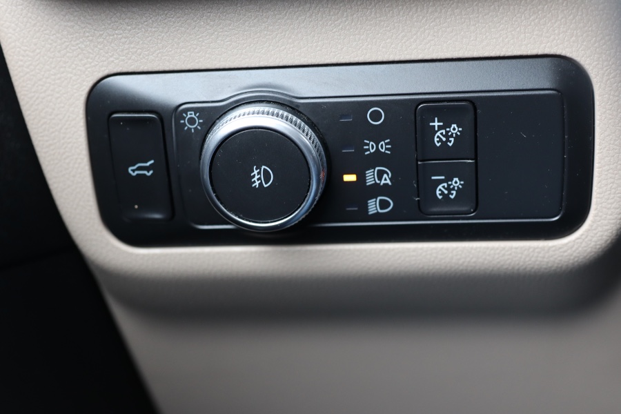 2020 Ford Escape Titanium AWD, available for sale in Jamaica, New York | Hillside Auto Mall Inc.. Jamaica, New York 2020 Ford Escape Titanium AWD, available for sale in Jamaica, New York | Hillside Auto Mall Inc.. Jamaica, New York