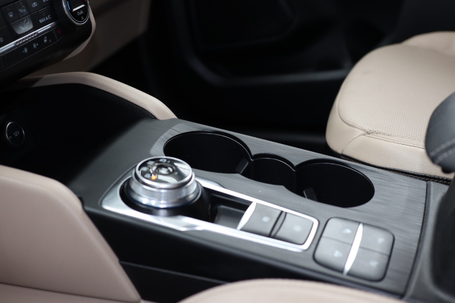 2020 Ford Escape Titanium AWD, available for sale in Jamaica, New York | Hillside Auto Mall Inc.. Jamaica, New York 2020 Ford Escape Titanium AWD, available for sale in Jamaica, New York | Hillside Auto Mall Inc.. Jamaica, New York