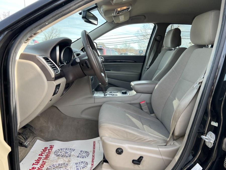 2011 Jeep Grand Cherokee 4WD 4dr Laredo, available for sale in Ortonville, Michigan | Marsh Auto Sales LLC. Ortonville, Michigan 2011 Jeep Grand Cherokee 4WD 4dr Laredo, available for sale in Ortonville, Michigan | Marsh Auto Sales LLC. Ortonville, Michigan