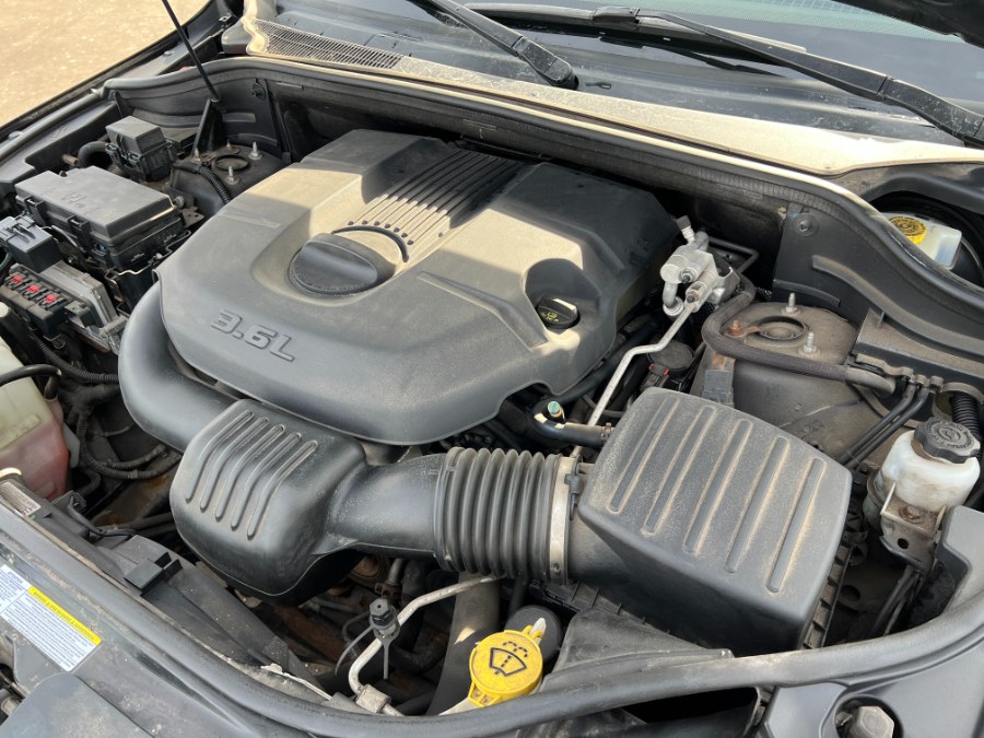 2011 Jeep Grand Cherokee 4WD 4dr Laredo, available for sale in Ortonville, Michigan | Marsh Auto Sales LLC. Ortonville, Michigan 2011 Jeep Grand Cherokee 4WD 4dr Laredo, available for sale in Ortonville, Michigan | Marsh Auto Sales LLC. Ortonville, Michigan