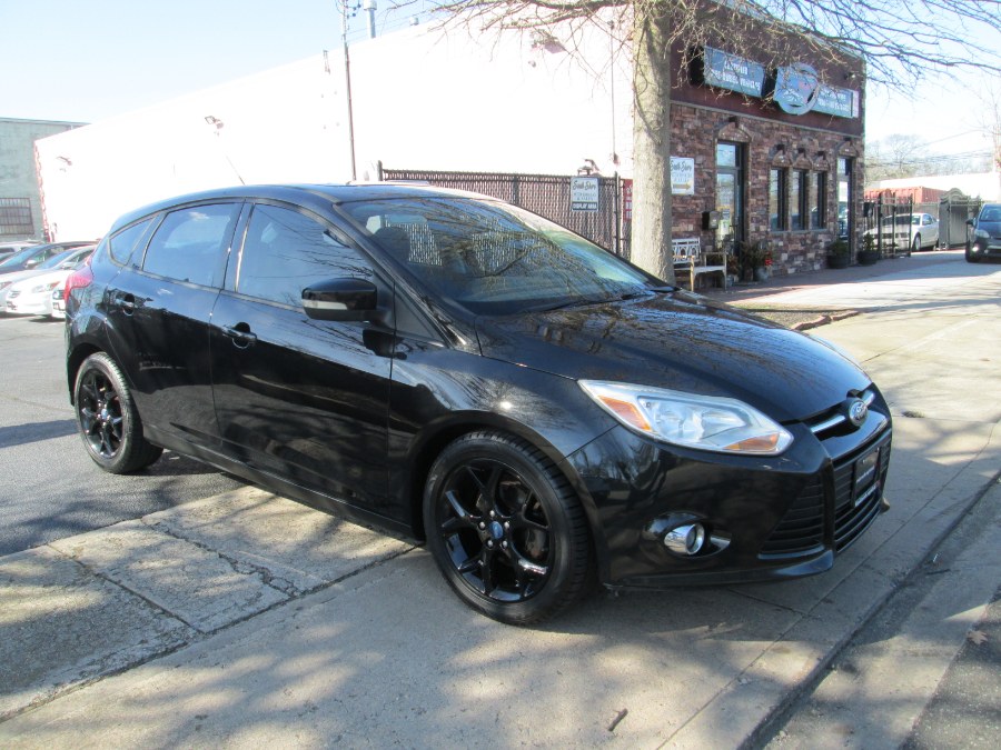 2013 Ford Focus 5dr HB SE, available for sale in Massapequa, New York | South Shore Auto Brokers & Sales. Massapequa, New York 2013 Ford Focus 5dr HB SE, available for sale in Massapequa, New York | South Shore Auto Brokers & Sales. Massapequa, New York