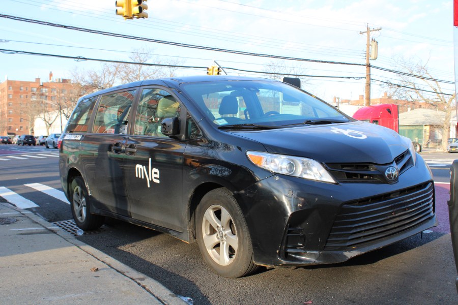 2018 Toyota Sienna L FWD 7-Passenger (Natl), available for sale in BROOKLYN, New York | Deals on Wheels International Auto. BROOKLYN, New York 2018 Toyota Sienna L FWD 7-Passenger (Natl), available for sale in BROOKLYN, New York | Deals on Wheels International Auto. BROOKLYN, New York