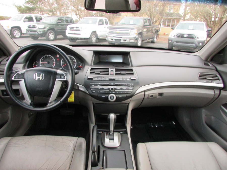 2009 Honda Accord Sdn 4dr V6 Auto EX-L, available for sale in East Windsor, Connecticut | United Auto Sales of E Windsor, Inc. East Windsor, Connecticut 2009 Honda Accord Sdn 4dr V6 Auto EX-L, available for sale in East Windsor, Connecticut | United Auto Sales of E Windsor, Inc. East Windsor, Connecticut